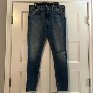 Rag and Bone sz 32
Cate mid rise skinny 
Medium wash